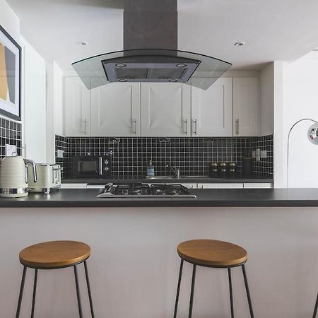 2Bed Stratford Apt With Easy Access To Central London, O2, Excel, Parking Nearby Exterior foto