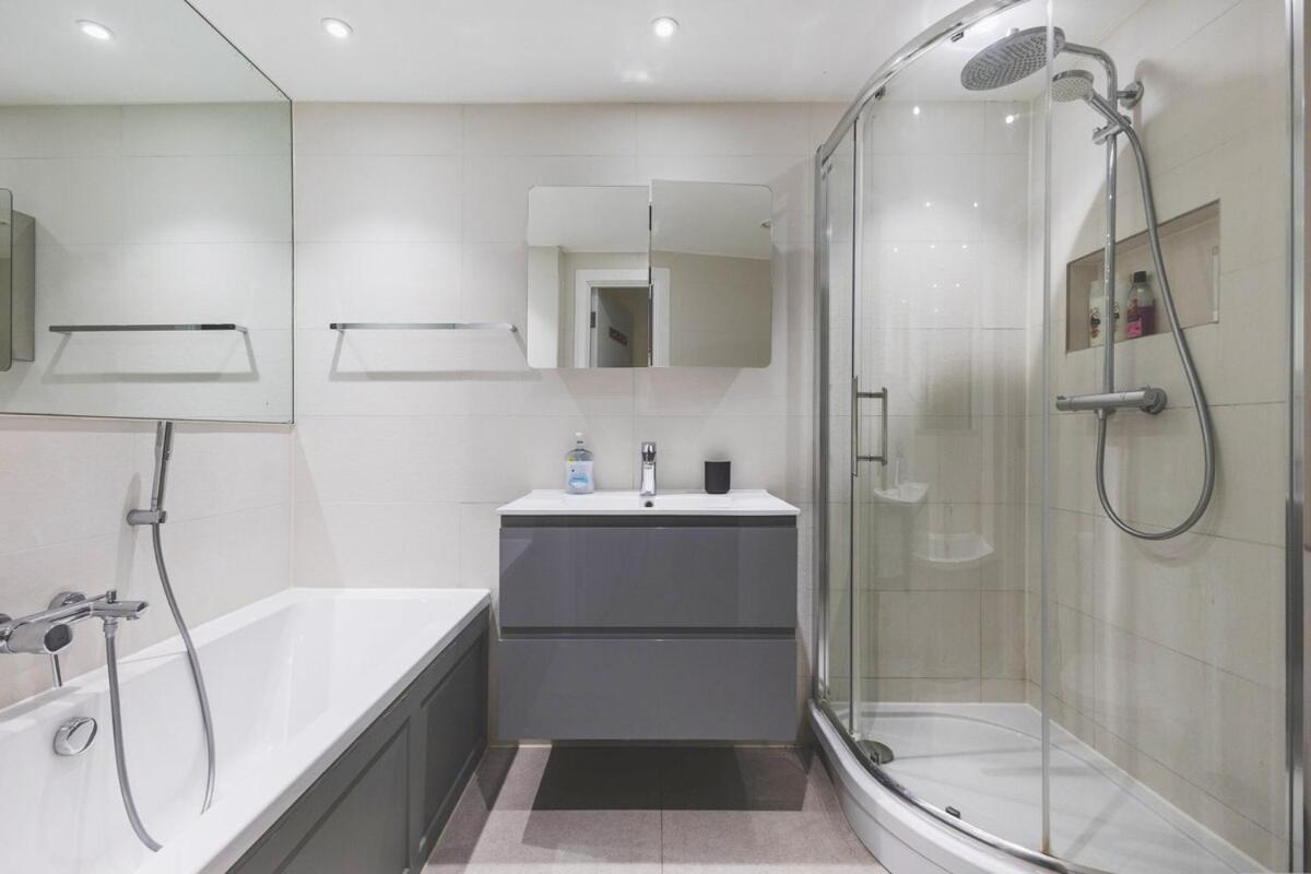 2Bed Stratford Apt With Easy Access To Central London, O2, Excel, Parking Nearby Exterior foto